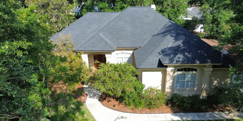 Finished asphalt shingle roof in Nassau County